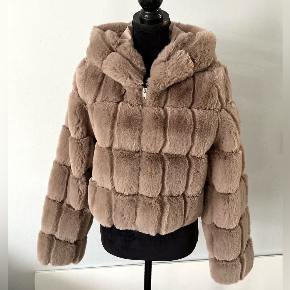 Women's Tan Faux Fur Jacket